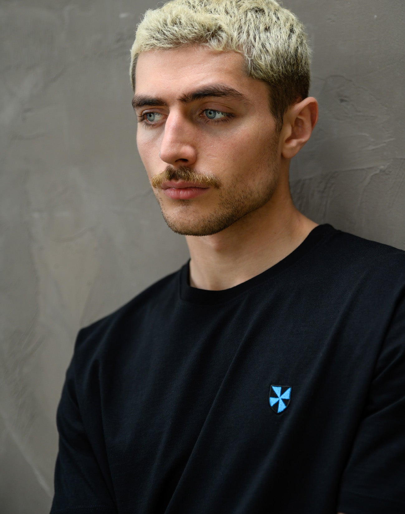 Heavyweight SS Embroidered Tee Black | Shield